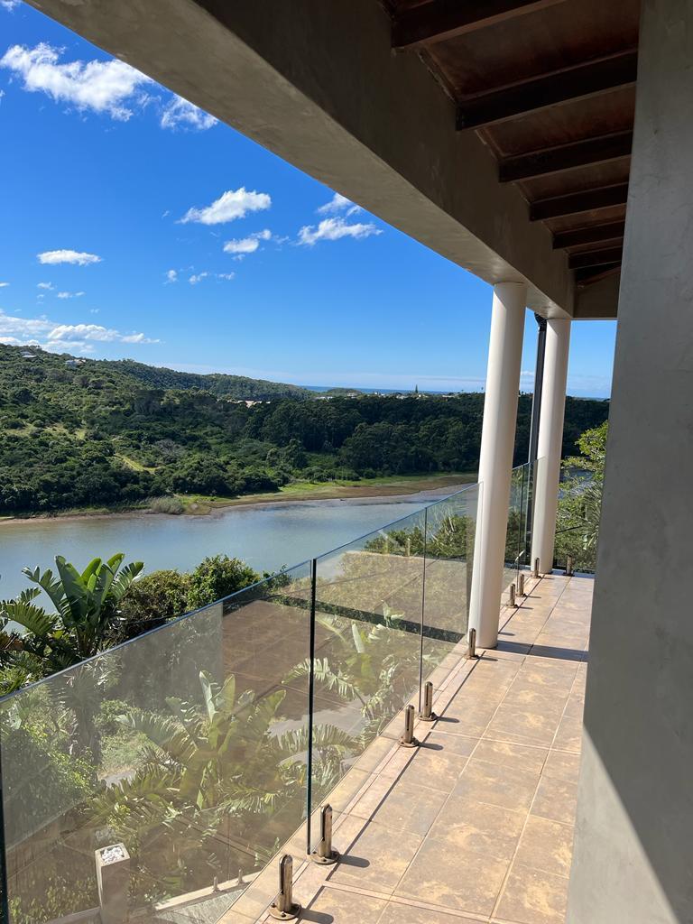 6 Bedroom Property for Sale in Gonubie North Eastern Cape